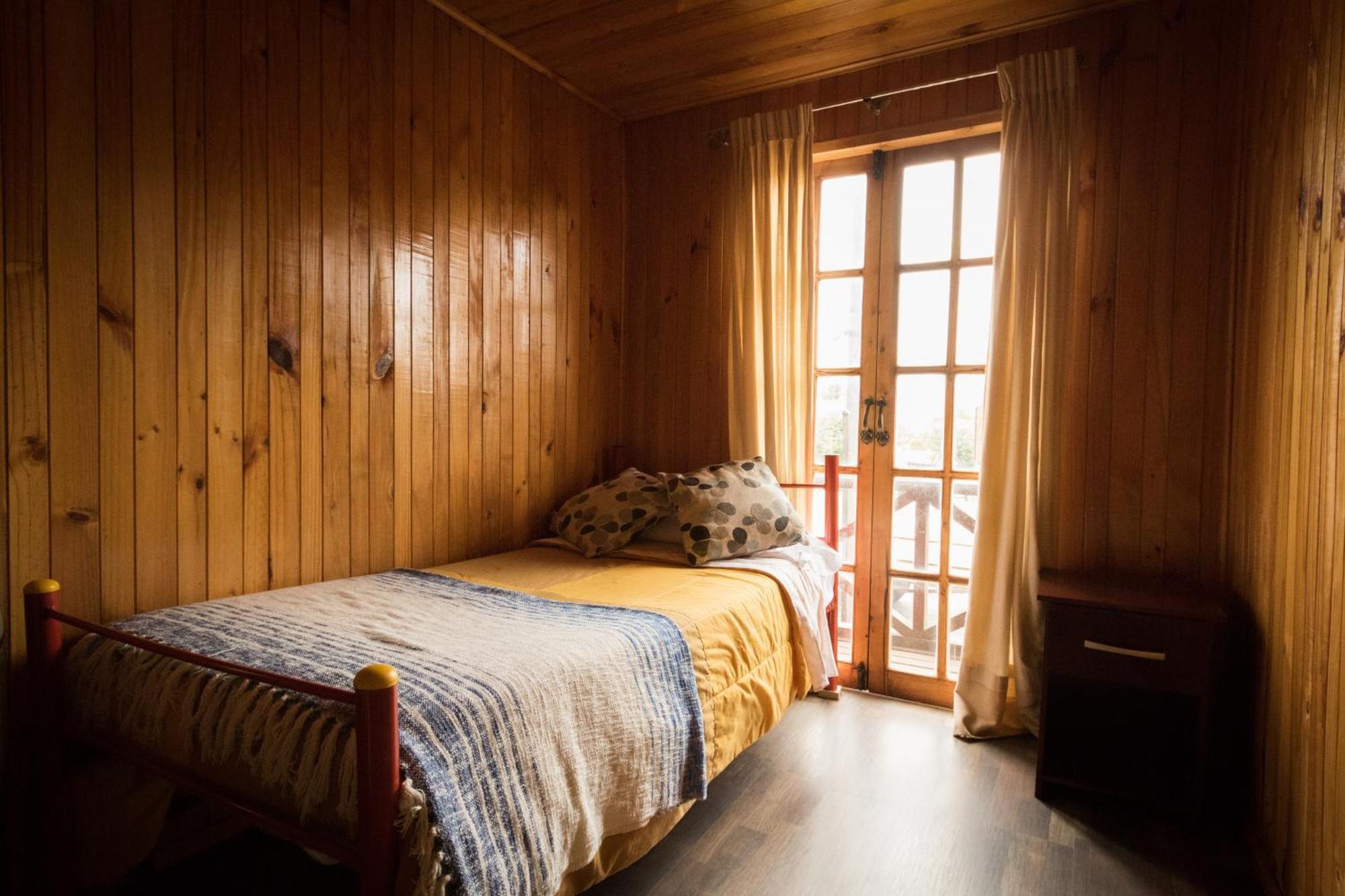 Hostel El Alcazar Villarrica Ruang foto
